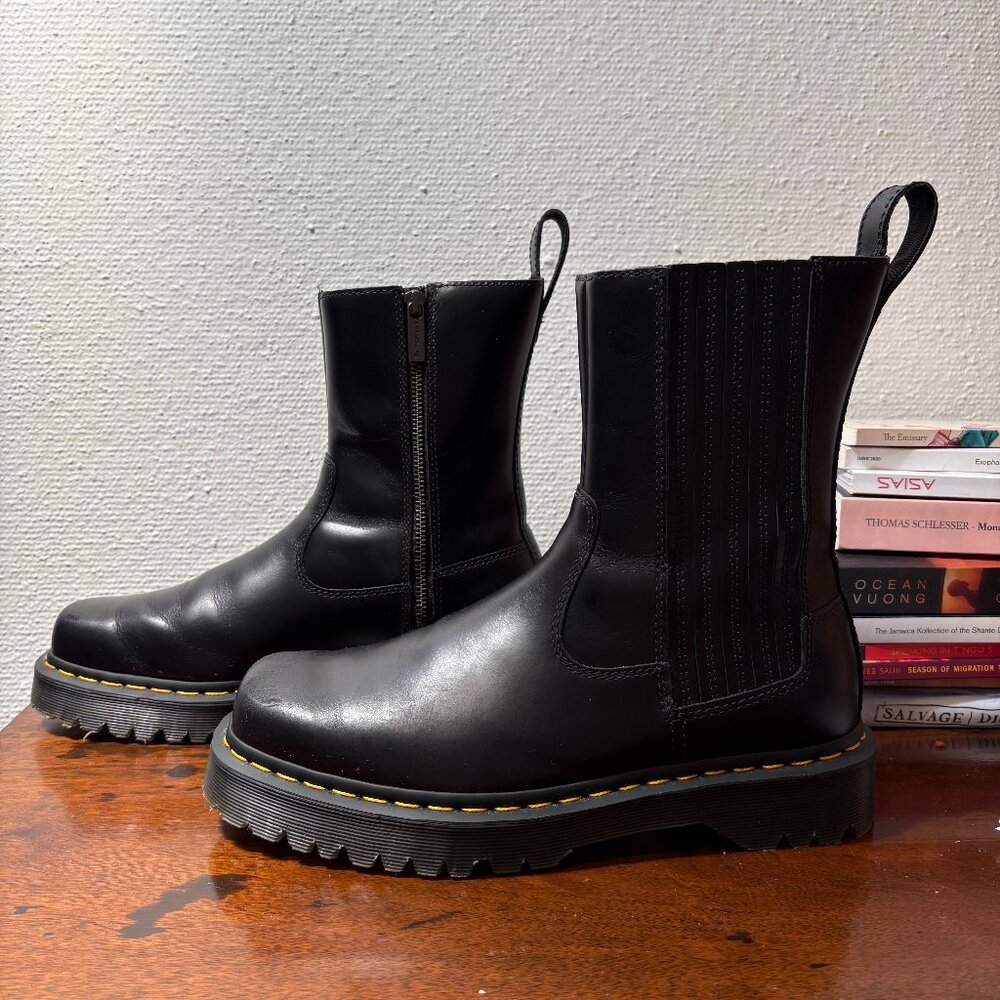 DR. MARTENS - AMAAYAH LO LEATHER BOOTS